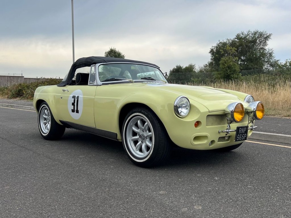 USED 1976 MG MGB SEBRING // 1800cc // Manual // Overdrive // px swap 
