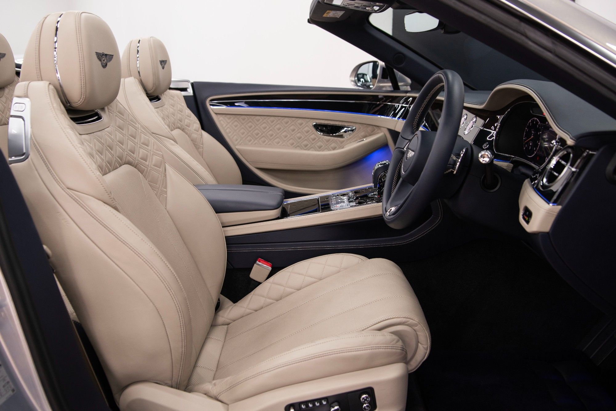 USED 2020 20 BENTLEY CONTINENTAL 4.0 V8 GTC Convertible  