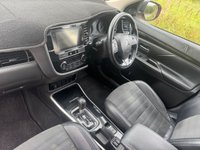 USED 2018 67 MITSUBISHI OUTLANDER 2.4 LS PETROL CVT 2WD 1 OWNER FROM NEW + 7 SEATER MODEL+ REVERSING CAMERA WITH PARKING SENSORS + HEATED FRONT SEATS +  AIR CON + BLUETOOTH + CRUISE CONTROL +