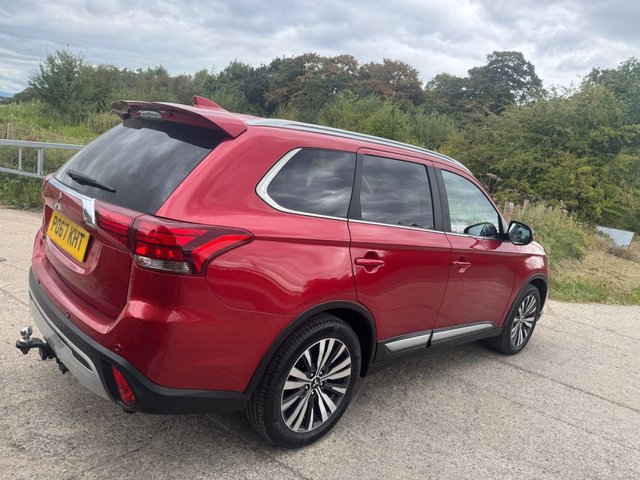 2018 Mitsubishi Outlander - Photo 4