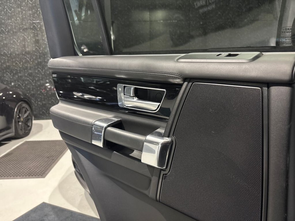 USED 2016 K LAND ROVER DISCOVERY 4 3.0 SD V6 Landmark SUV 5dr Diesel Auto 4WD Euro 6 (s/s) (256 bhp) TIMING BELT|REAR ENTERTAINMENT