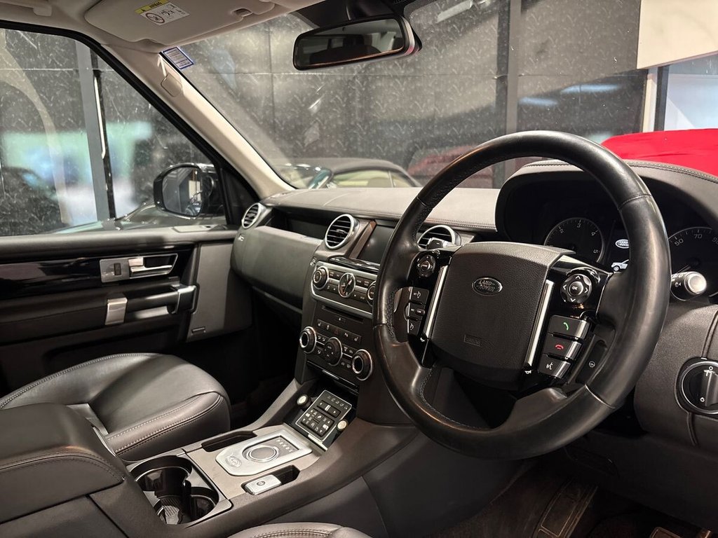 USED 2016 16 LAND ROVER DISCOVERY 4 3.0 SD V6 Landmark SUV 5dr Diesel Auto 4WD Euro 6 (s/s) (256 bhp) 2 OWNERS|TIMING BELT|MERIDIAN