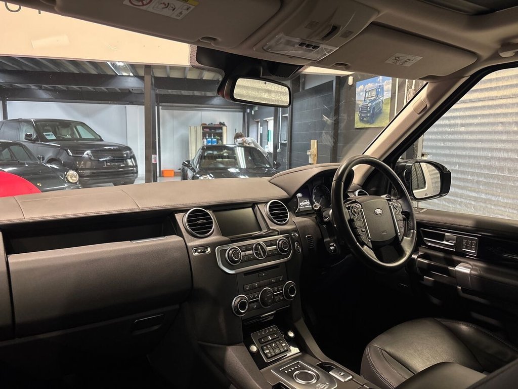 USED 2016 16 LAND ROVER DISCOVERY 4 3.0 SD V6 Landmark SUV 5dr Diesel Auto 4WD Euro 6 (s/s) (256 bhp) 2 OWNERS|TIMING BELT|MERIDIAN