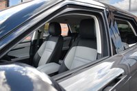 USED 2022 H LAND ROVER RANGE ROVER EVOQUE 1.5 P300e 12.2kWh R-Dynamic SE SUV 5dr Petrol Plug-in Hybrid Auto 4WD Euro 6 (s/s) (309 ps) 1 OWNER / FULL LAND ROVER HIST