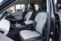 USED 2022 H LAND ROVER RANGE ROVER EVOQUE 1.5 P300e 12.2kWh R-Dynamic SE SUV 5dr Petrol Plug-in Hybrid Auto 4WD Euro 6 (s/s) (309 ps) 1 OWNER / FULL LAND ROVER HIST