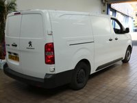 USED 2022 22 PEUGEOT E-EXPERT e 1000 75kWh Professional Long Panel Van 6dr Electric Auto LWB (136 ps) LWB 3 SEATS AIR CON ANDROID APPLE CARPLAY PLYLINED BULKHEAD 2 OWNERS WARRANTY