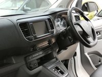 USED 2022 22 PEUGEOT E-EXPERT e 1000 75kWh Professional Long Panel Van 6dr Electric Auto LWB (136 ps) LWB 3 SEATS AIR CON ANDROID APPLE CARPLAY PLYLINED BULKHEAD 2 OWNERS WARRANTY