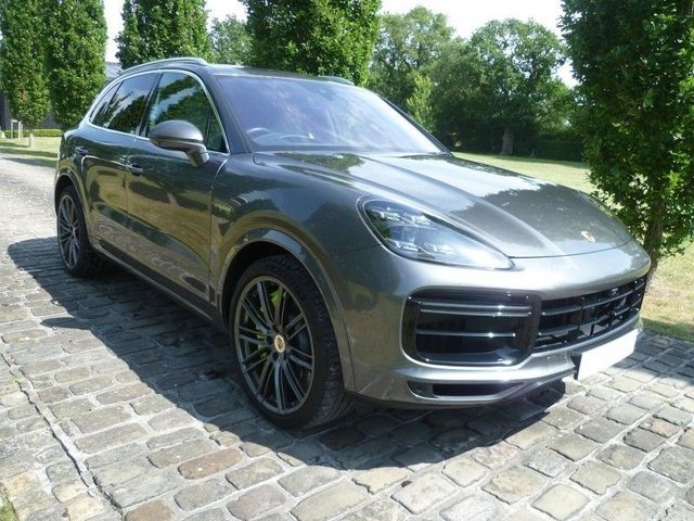 2020 20 Porsche Cayenne 4.0 V8 E-Hybrid 14.1kWh Turbo S SUV 5dr Petrol Plug-in Hybrid TiptronicS 4WD Euro 6 (s/s) (680 ps)