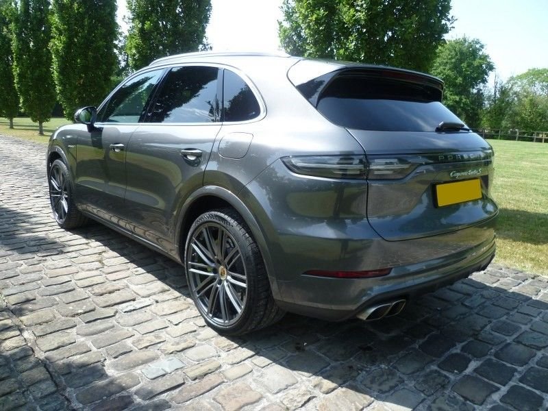 USED 2020 20 PORSCHE CAYENNE 4.0 V8 E-Hybrid 14.1kWh Turbo S SUV 5dr Petrol Plug-in Hybrid TiptronicS 4WD Euro 6 (s/s) (680 ps) SUV