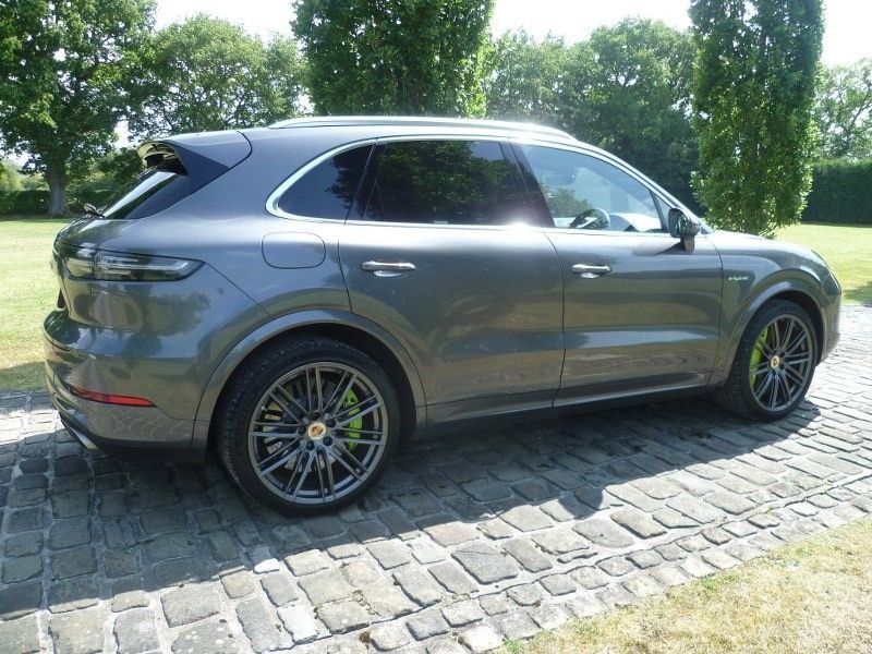 USED 2020 20 PORSCHE CAYENNE 4.0 V8 E-Hybrid 14.1kWh Turbo S SUV 5dr Petrol Plug-in Hybrid TiptronicS 4WD Euro 6 (s/s) (680 ps) SUV