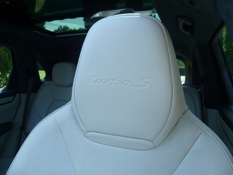 USED 2020 20 PORSCHE CAYENNE 4.0 V8 E-Hybrid 14.1kWh Turbo S SUV 5dr Petrol Plug-in Hybrid TiptronicS 4WD Euro 6 (s/s) (680 ps) SUV