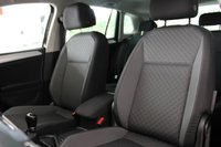 USED 2018 68 VOLKSWAGEN TIGUAN 2.0 TDI SE Navigation SUV 5dr Diesel Manual Euro 6 (s/s) (150 ps) 