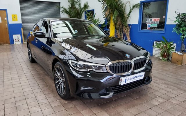 2019 69 BMW 3 Series 2.0 330e 12kWh Sport Pro Saloon 4dr Petrol Plug-in Hybrid Auto Euro 6 (s/s) (292 ps)