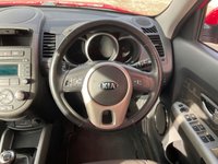 USED 2013 63 KIA SOUL 1.6 CRDi 2 SUV 5dr Diesel Manual Euro 5 (126 bhp) 