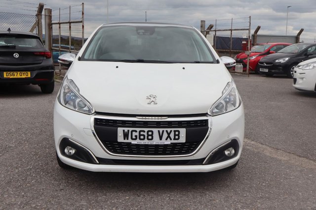 View our PEUGEOT 208