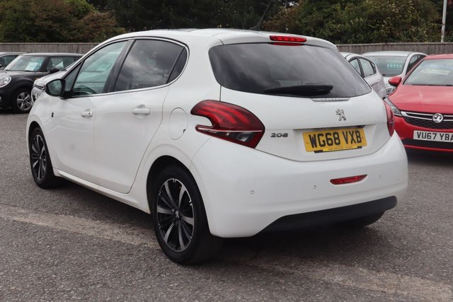 View our PEUGEOT 208