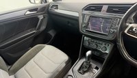 USED 2016 66 VOLKSWAGEN TIGUAN 2.0 TDI BlueMotion Tech R-Line SUV 5dr Diesel DSG Euro 6 (s/s) (150 ps) 