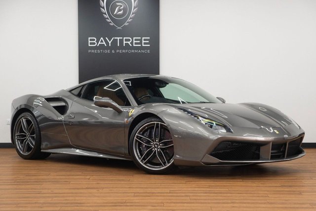 2017 Ferrari 488 3.9T V8 GTB Coupe 