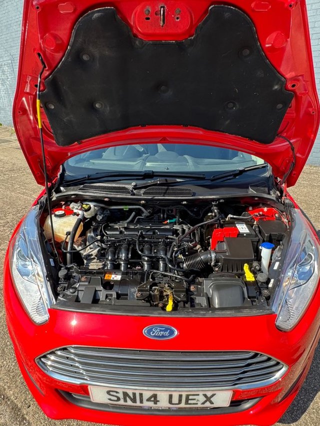 2014 14 FORD FIESTA 1.25 Zetec Hatchback 5dr Petrol Manual Euro 5 (82 ps) - Photo 4