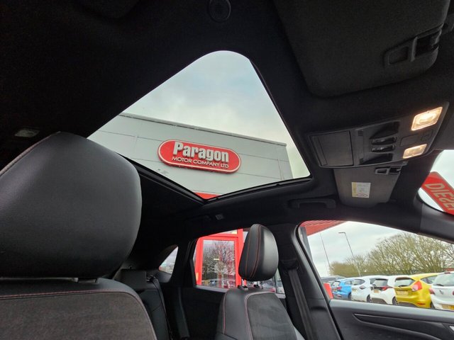 2020 FORD KUGA - Photo 2