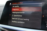 USED 2020 20 BMW X7 3.0 M50d SUV 5dr Diesel Auto xDrive Euro 6 (s/s) (400 ps) - EURO 6 - ULEZ, BIG SPEC OVER &pound;8K of EXTRAS - 7 SEATS, PRO NAV, HTD/VENTILATED LEATHER, MASSAGE FUNCTION, PAN ROOF, R/CAMERA, HUD, DIGITAL DASH, E/TAILGATE, 22" ALLOYS, CRUISE/BSA, WIRELESS CHARGER, BLUETOOTH, DAB & HARMAN KARDON S/S