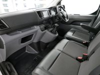 USED 2021 21 VAUXHALL VIVARO 3100 2.0 D 120 BHP L2 LONG SPORTIVE ( REFRIGERATED ) REFRIGERATED | L2 LONG | CARPLAY