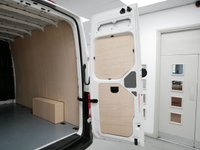 USED 2022 72 VOLKSWAGEN CRAFTER CR35 2.0 TDI 140 BHP L2 MEDIUM TRENDLINE ( AIR CON + SAT NAV ) 1 OWNER | MEDIUM | SAT NAV | AIR CON