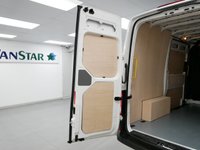 USED 2022 72 VOLKSWAGEN CRAFTER CR35 2.0 TDI 140 BHP L2 MEDIUM TRENDLINE ( AIR CON + SAT NAV ) 1 OWNER | MEDIUM | SAT NAV | AIR CON