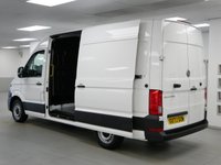 USED 2022 72 VOLKSWAGEN CRAFTER CR35 2.0 TDI 140 BHP L2 MEDIUM TRENDLINE ( AIR CON + SAT NAV ) 1 OWNER | MEDIUM | SAT NAV | AIR CON