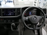 USED 2022 72 VOLKSWAGEN CRAFTER CR35 2.0 TDI 140 BHP L2 MEDIUM TRENDLINE ( AIR CON + SAT NAV ) 1 OWNER | MEDIUM | SAT NAV | AIR CON