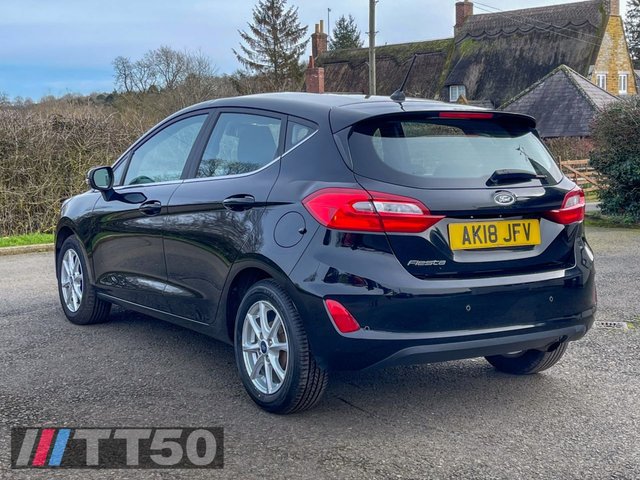 2018 FORD FIESTA - Photo 2