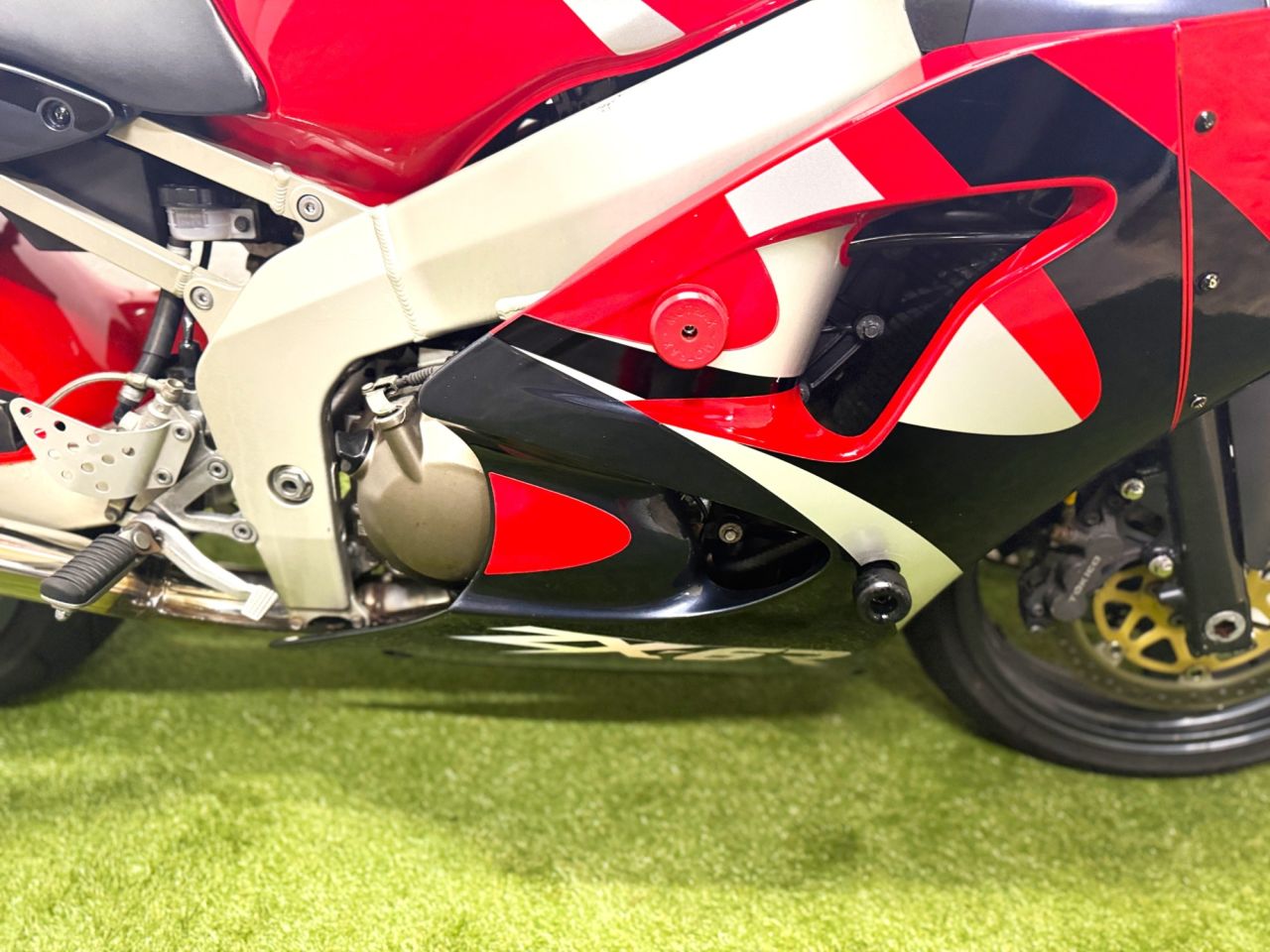 あか adidas ZX RACER 28.5cm - メルカリ