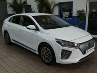 USED 2022 22 HYUNDAI IONIQ 38.3kWh Premium Hatchback 5dr Electric Auto (136 ps) SAT NAV REAR VIEW CAMERA CRUISE CONTROL PARKING SENSORS 1 OWNER EXCELLENT SERVICE HISTORY HYUNDAI WARRANTY
