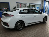 USED 2022 22 HYUNDAI IONIQ 38.3kWh Premium Hatchback 5dr Electric Auto (136 ps) SAT NAV REAR VIEW CAMERA CRUISE CONTROL PARKING SENSORS 1 OWNER EXCELLENT SERVICE HISTORY HYUNDAI WARRANTY