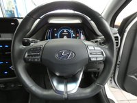 USED 2022 22 HYUNDAI IONIQ 38.3kWh Premium Hatchback 5dr Electric Auto (136 ps) SAT NAV REAR VIEW CAMERA CRUISE CONTROL PARKING SENSORS 1 OWNER EXCELLENT SERVICE HISTORY HYUNDAI WARRANTY
