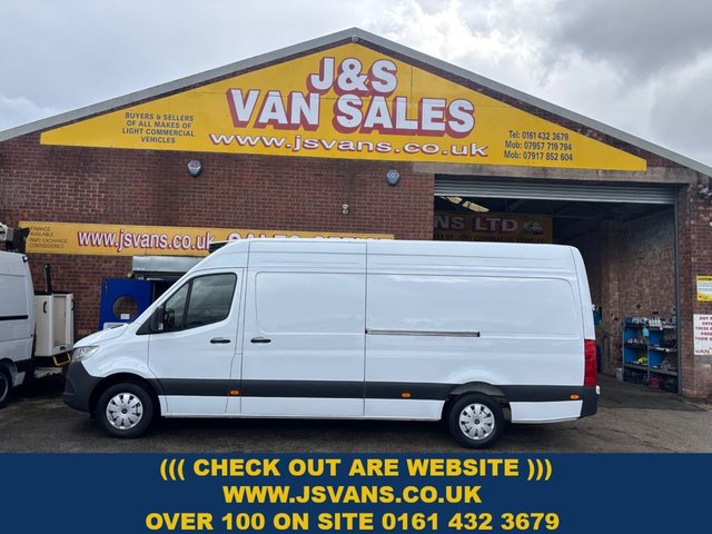 2025 MERCEDES-BENZ SPRINTER £38995 + VAT PRO FRIDGE FREEZER L.W.B VAN STOCKPORT - Photo 2