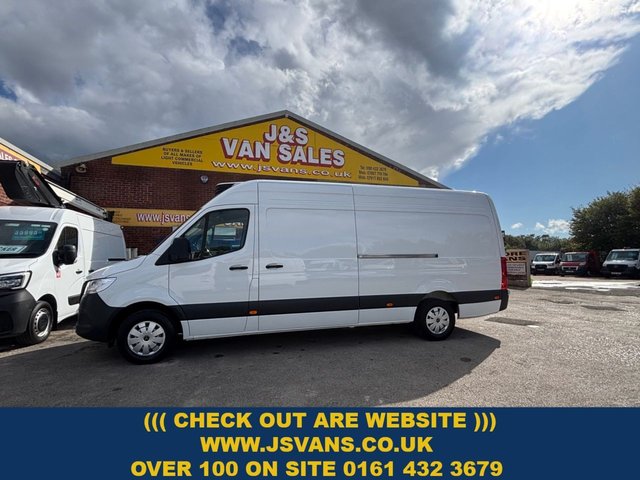 2025 MERCEDES-BENZ SPRINTER £38995 + VAT PRO FRIDGE FREEZER L.W.B VAN STOCKPORT - Photo 3