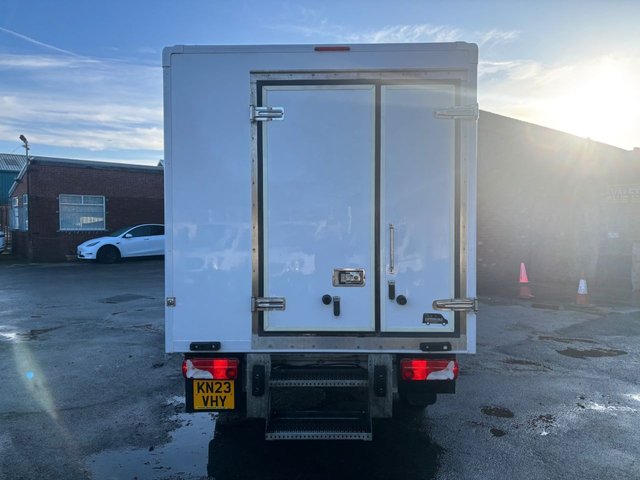 2023 MERCEDES-BENZ SPRINTER £23995 + VAT FRIDGE BOX FREEZER - 25 DEGREES STOCKPORT - Photo 2