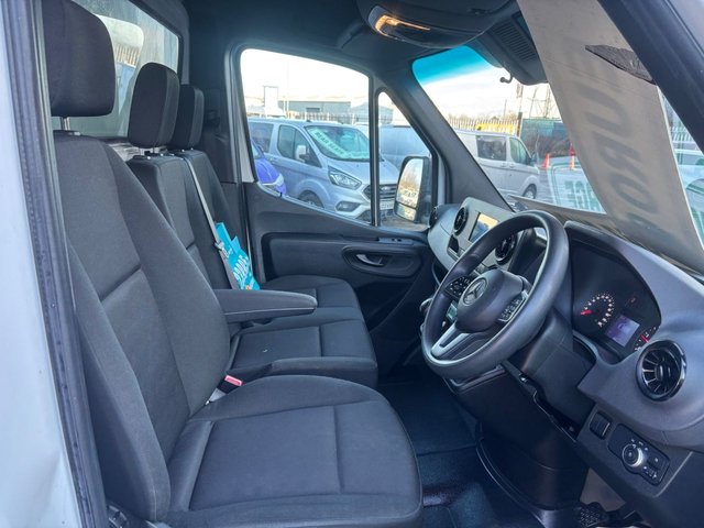 2023 MERCEDES-BENZ SPRINTER £23995 + VAT FRIDGE BOX FREEZER - 25 DEGREES STOCKPORT - Photo 4