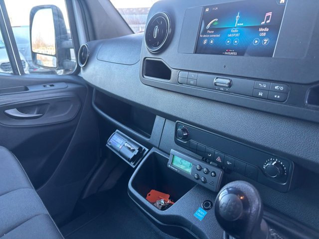 2023 MERCEDES-BENZ SPRINTER £23995 + VAT FRIDGE BOX FREEZER - 25 DEGREES STOCKPORT - Photo 9