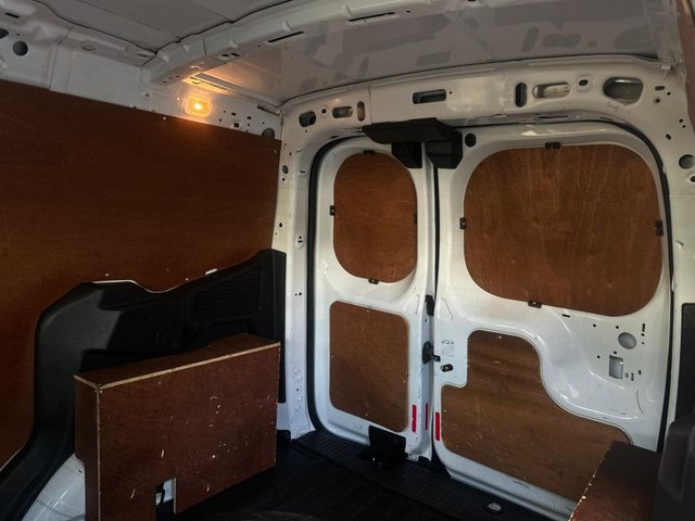 2020 FORD TRANSIT COURIER - Photo 9