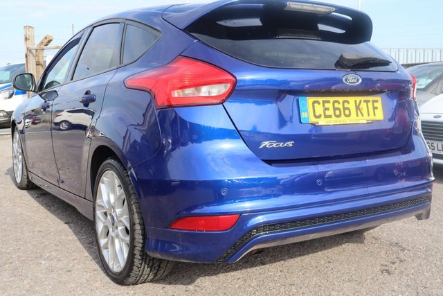View our FORD FOCUS