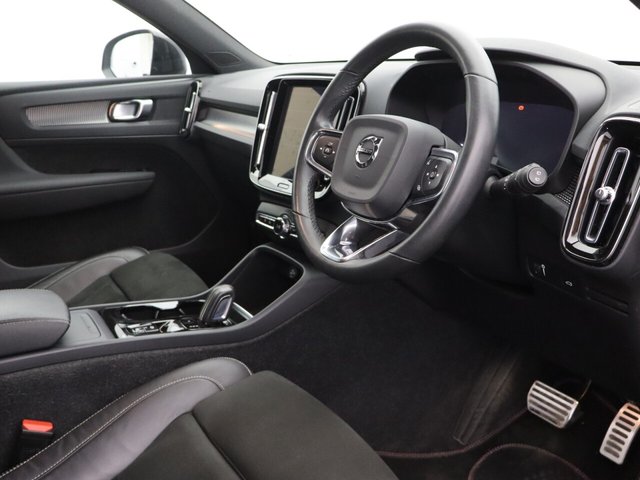 2021 Volvo Xc40 1.5L R-Design 5dr - Photo 3