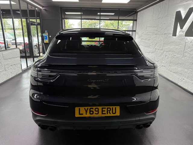 2019 PORSCHE CAYENNE - Photo 12