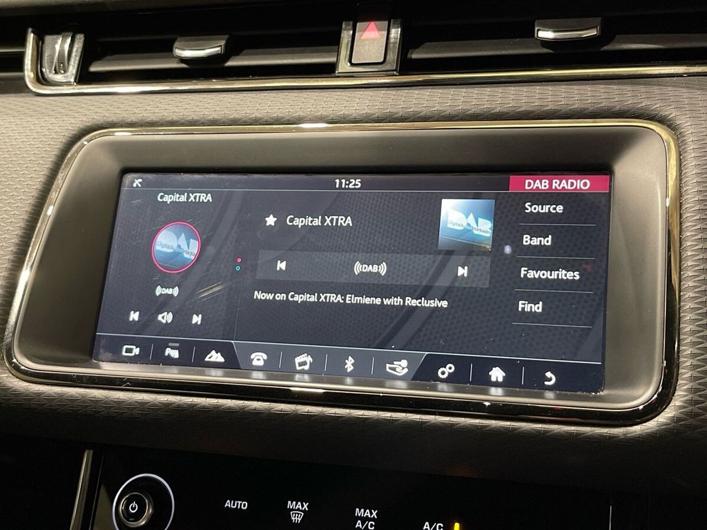USED 2020 20 LAND ROVER RANGE ROVER EVOQUE 2.0 D150 MHEV R-Dynamic SUV 5dr Diesel Auto 4WD Euro 6 (s/s) (150 ps) APPLE CAR PLAY AND ANDROID AUTO