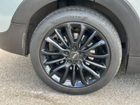 USED 2018 18 MINI CLUBMAN 1.5 Cooper Estate 6dr Petrol Steptronic Euro 6 (s/s) (136 ps) BLACK ROOF-17in-C/CONTROL-S/NAV-DAB