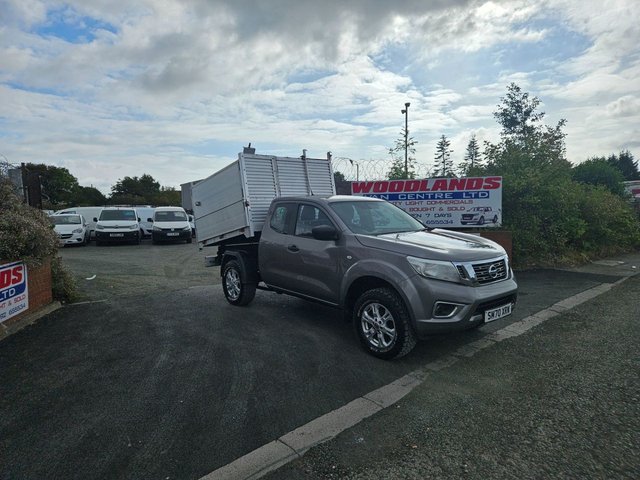 View our NISSAN NAVARA