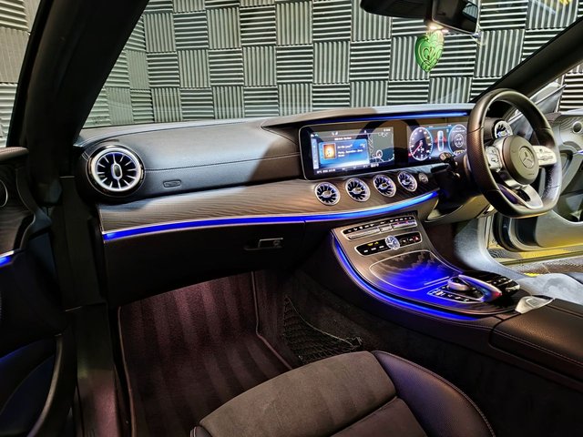 2020 Mercedes-Benz E-CLASS - Photo 12