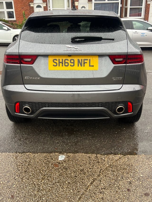 2019 JAGUAR E-PACE 2.0 D150 Chequered Flag SUV 5dr Diesel Auto AWD Euro 6 (s/s) (150 ps) - Photo 8