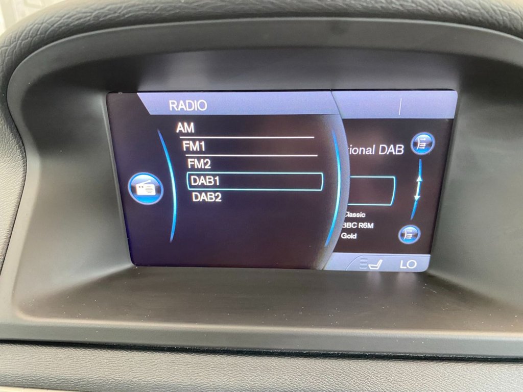 USED 2013 13 VOLVO XC70 2.4 D5 SE Lux Estate 5dr Diesel Geartronic AWD Euro 5 (215 ps) DAB SAT NAV WINTER PACK